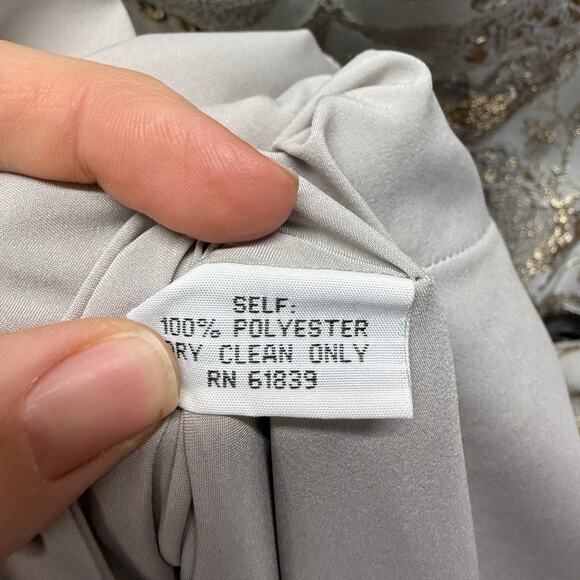 Teri Jon Off The Shoulder Metallic Jacquard A Line Gown Size 14 Silver Gold - Picture 9 of 9